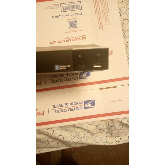 Sony Blu-ray Player - BDP-S3500 - no remote or power cord - Picture 1 of 6
